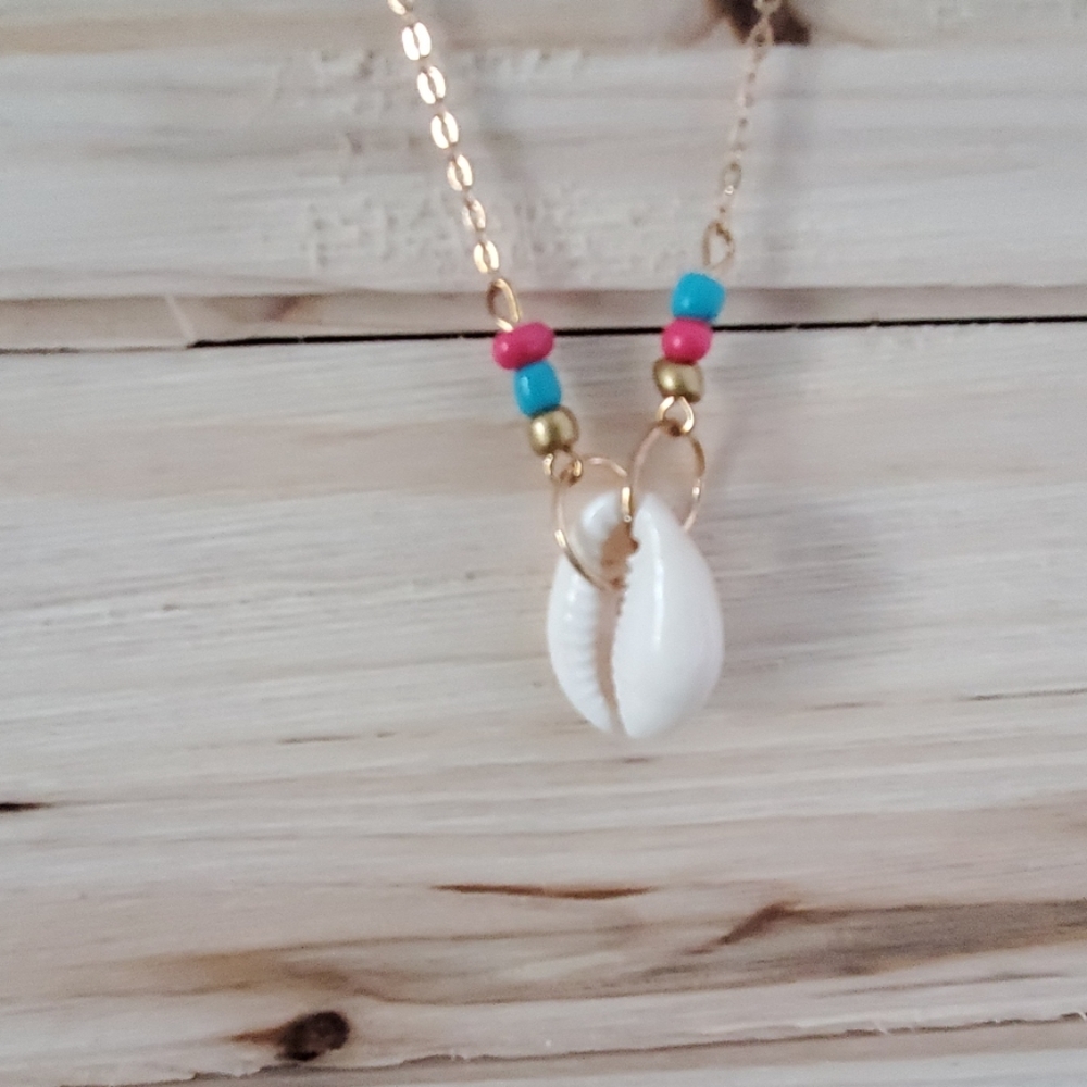 Shell necklace - Picture 2 of 5